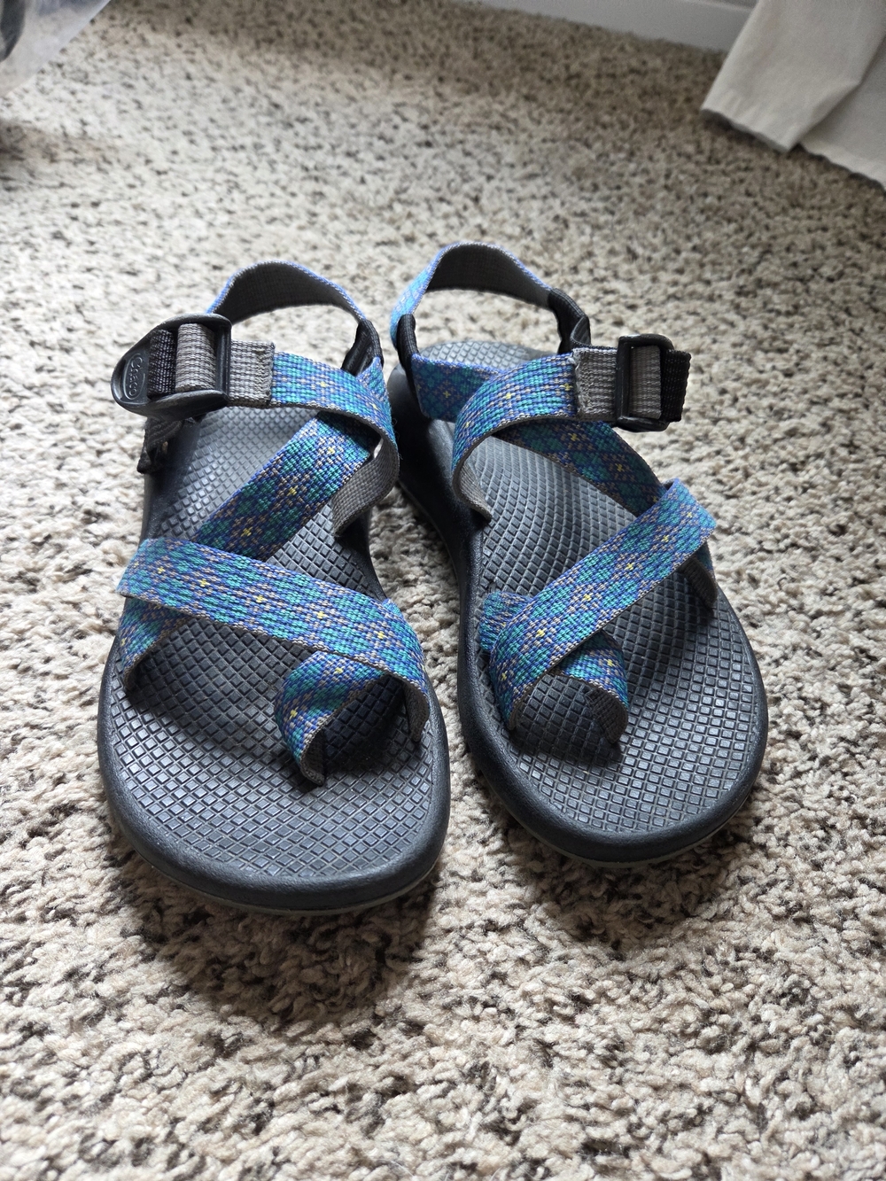 Chaco's Size 6